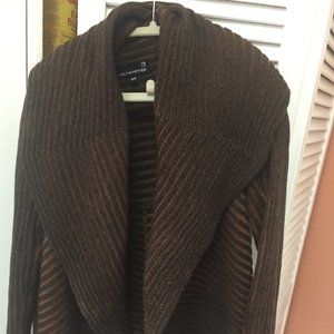 Jaunty short cardigan